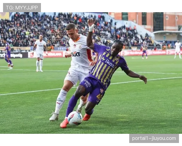 海港安佩姆加布里埃尔边锋,个人突破受限于中场支援不足 海港安佩姆加布里埃尔边锋,个人突破受限于中场支援不足
